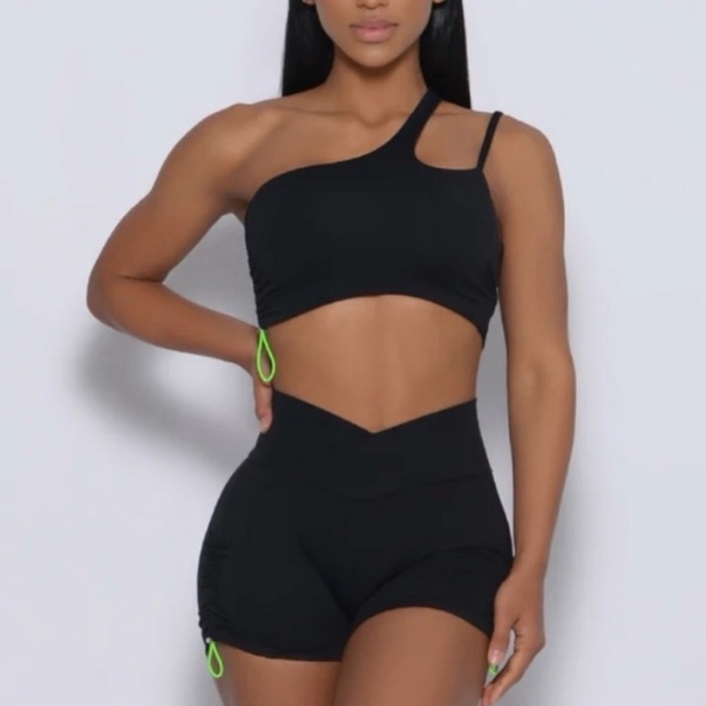Bombshell sportswear lateral scrunch top size S